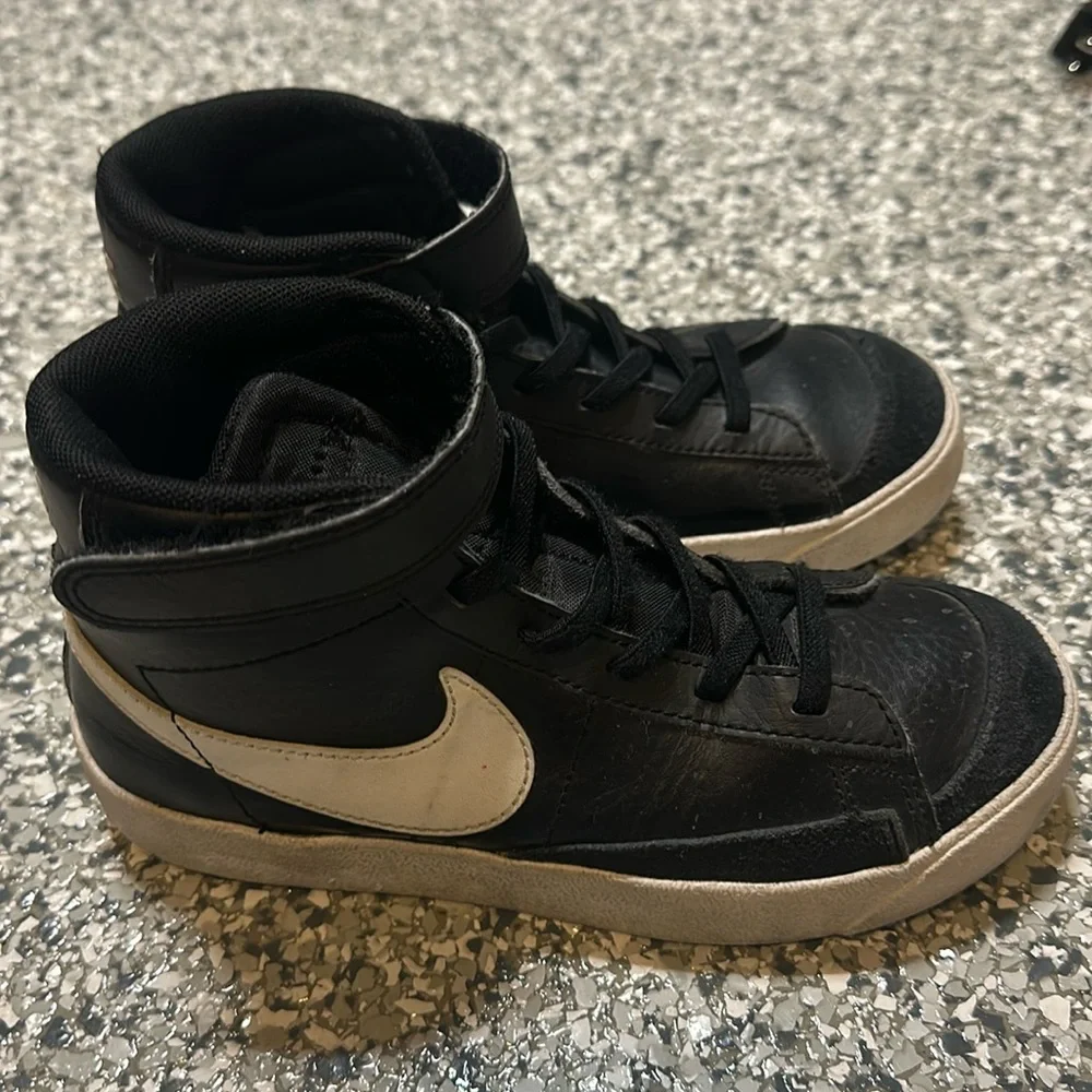 Nike - Hightop Sneakers Size 1.5 - Picture 1 of 4